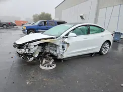 5YJ3E1EBXKF512786 2019 TESLA MODEL 3