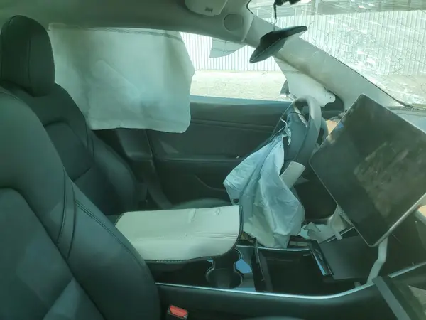 5YJ3E1EBXLF636929 2020 TESLA MODEL 3 - Image 8