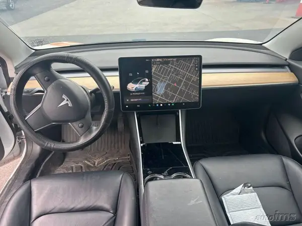 5YJ3E1EBXLF637112 2020 TESLA MODEL 3 - Image 1
