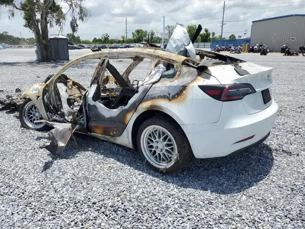 5YJ3E1EBXLF638521 2020 TESLA MODEL 3 - Image 2