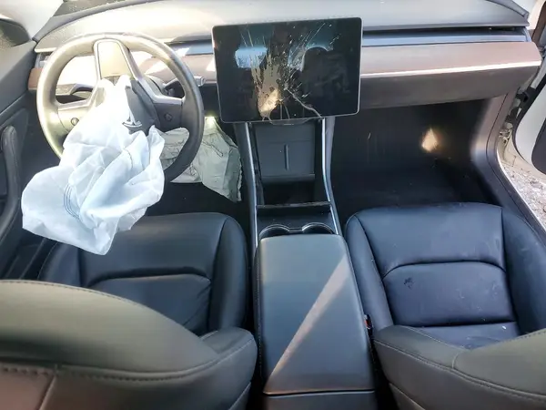 5YJ3E1EBXLF665167 2020 TESLA MODEL 3 - Image 8