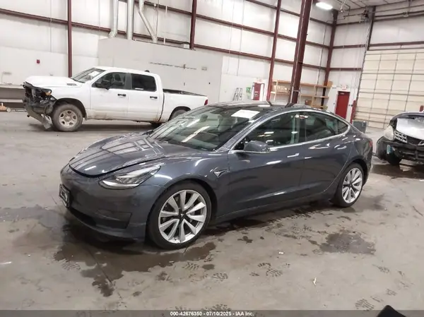 5YJ3E1EBXLF666481 2020 TESLA MODEL 3 - Image 2