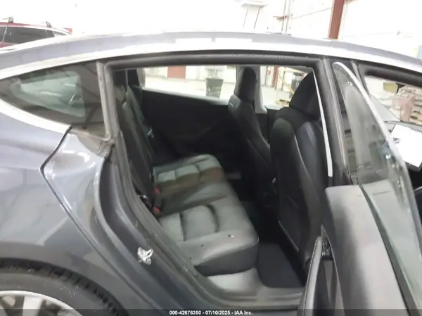 5YJ3E1EBXLF666481 2020 TESLA MODEL 3 - Image 8