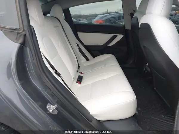 5YJ3E1EBXLF668764 2020 TESLA MODEL 3 - Image 8