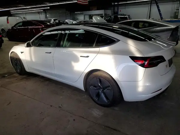 5YJ3E1EBXLF711631 2020 TESLA MODEL 3 - Image 2