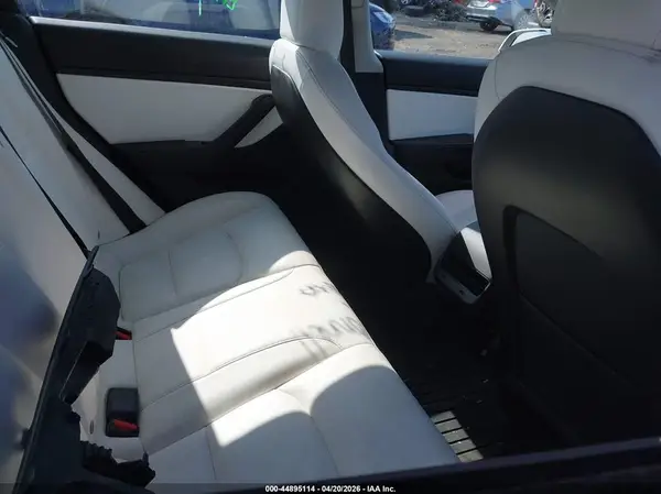 5YJ3E1EBXLF712598 2020 TESLA MODEL 3 - Image 8