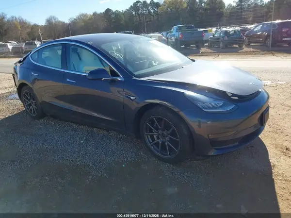 5YJ3E1EBXLF735816 2020 TESLA MODEL 3 - Image 1