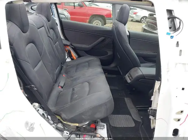 5YJ3E1EBXLF795563 2020 TESLA MODEL 3 - Image 8