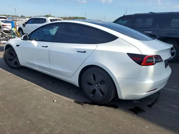 5YJ3E1EBXMF010086 2021 TESLA MODEL 3 - Image 2