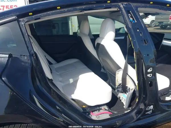 5YJ3E1EBXMF015577 2021 TESLA MODEL 3 - Image 8
