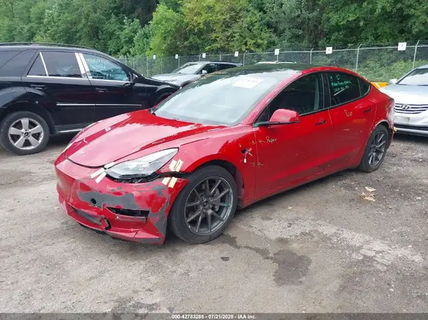 5YJ3E1EBXMF032539 2021 TESLA MODEL 3 - Image 2