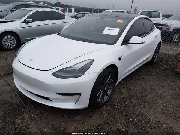 5YJ3E1EBXMF035652 2021 TESLA MODEL 3 - Image 2