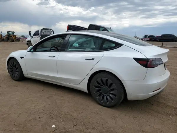 5YJ3E1EBXMF035702 2021 TESLA MODEL 3 - Image 2