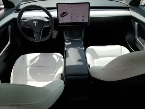 5YJ3E1EBXMF035702 2021 TESLA MODEL 3 - Image 8