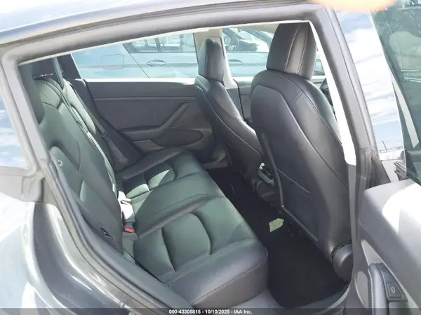 5YJ3E1EBXMF036378 2021 TESLA MODEL 3 - Image 8