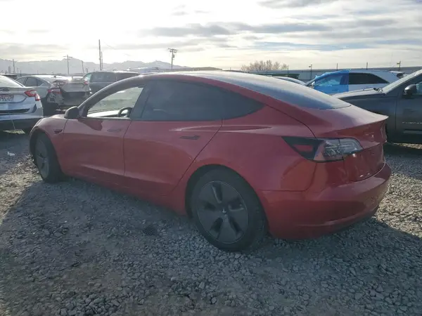 5YJ3E1EBXMF037949 2021 TESLA MODEL 3 - Image 2