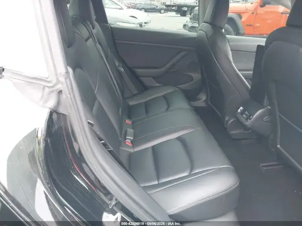 5YJ3E1EBXMF050068 2021 TESLA MODEL 3 - Image 8