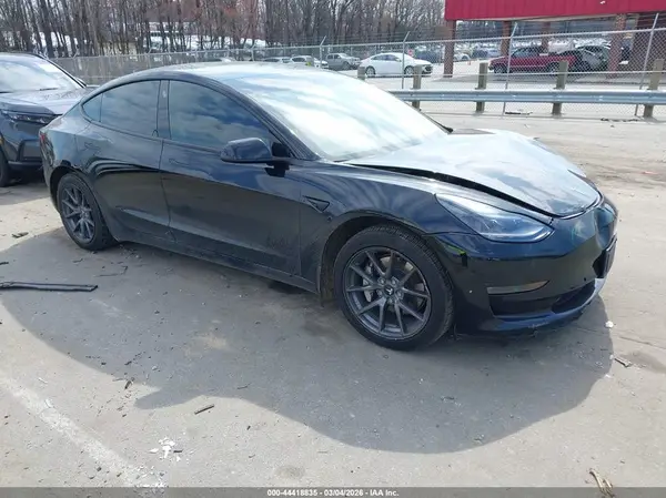 5YJ3E1EBXMF050622 2021 TESLA MODEL 3 - Image 1