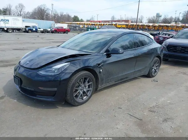 5YJ3E1EBXMF050622 2021 TESLA MODEL 3 - Image 2