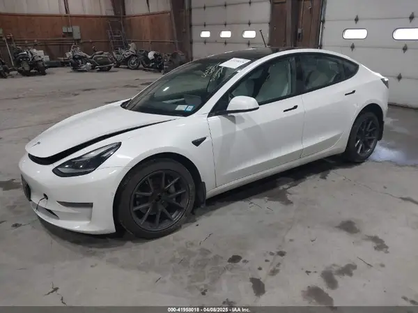 5YJ3E1EBXMF051060 2021 TESLA MODEL 3 - Image 2