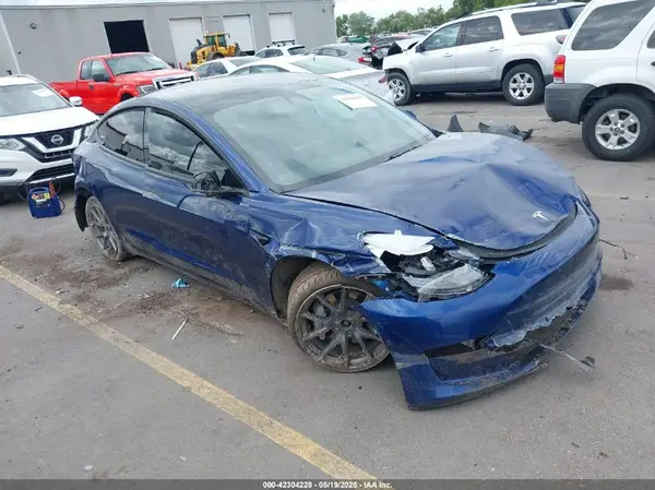 5YJ3E1EBXMF054945 2021 TESLA MODEL 3 - Image 1