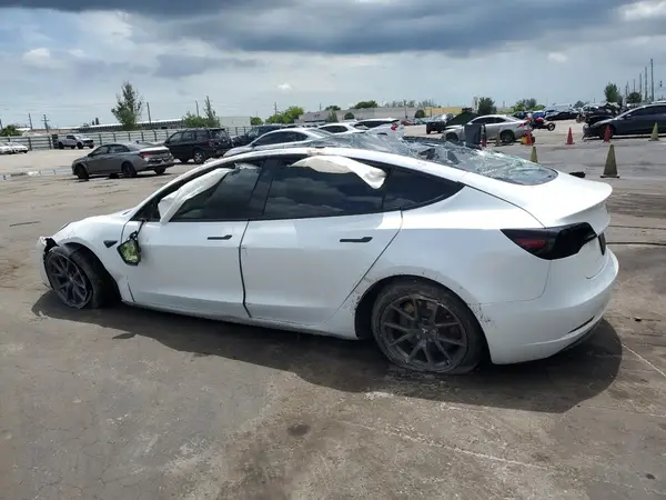 5YJ3E1EBXMF055562 2021 TESLA MODEL 3 - Image 2