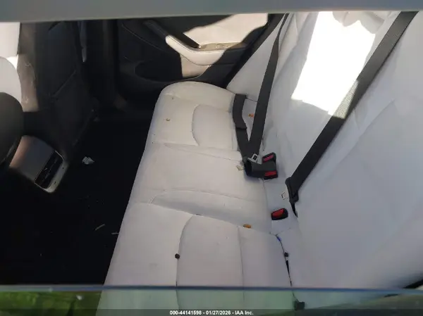 5YJ3E1EBXMF055707 2021 TESLA MODEL 3 - Image 8