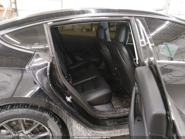 5YJ3E1EBXMF055867 2021 TESLA MODEL 3 - Image 8