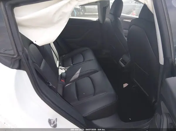 5YJ3E1EBXMF056355 2021 TESLA MODEL 3 - Image 8