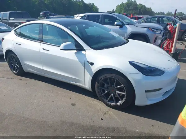 5YJ3E1EBXMF059692 2021 TESLA MODEL 3 - Image 1
