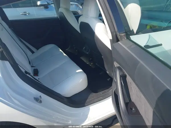 5YJ3E1EBXMF059692 2021 TESLA MODEL 3 - Image 8