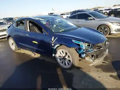5YJ3E1EBXMF062396 2021 TESLA MODEL 3