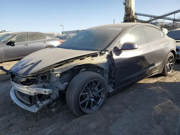 5YJ3E1EBXMF072619 2021 TESLA MODEL 3 - Image 1
