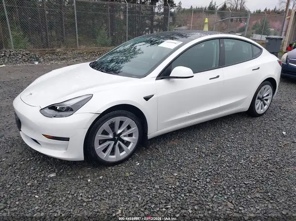 5YJ3E1EBXMF073964 2021 TESLA MODEL 3 - Image 2