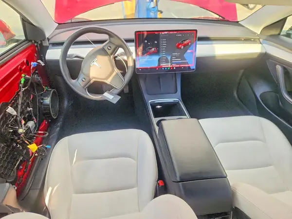 5YJ3E1EBXMF082986 2021 TESLA MODEL 3 - Image 8