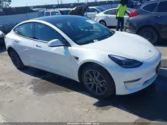 5YJ3E1EBXMF088142 2021 TESLA MODEL 3