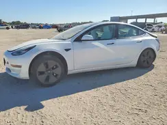 5YJ3E1EBXMF852779 2021 TESLA MODEL 3
