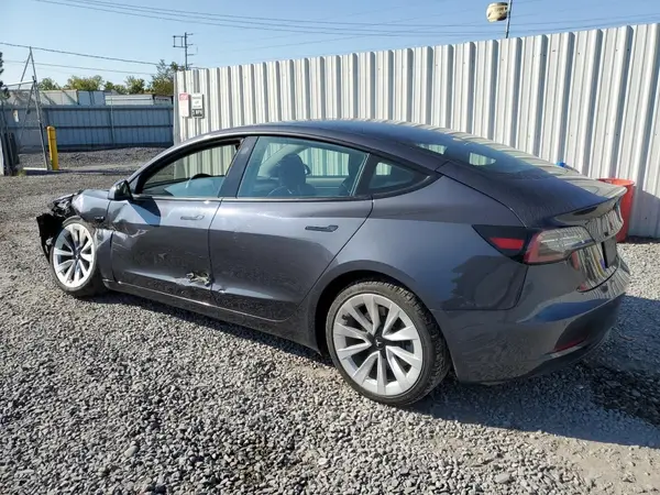 5YJ3E1EBXMF855570 2021 TESLA MODEL 3 - Image 2