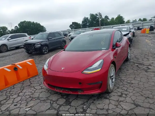5YJ3E1EBXMF855651 2021 TESLA MODEL 3 - Image 2