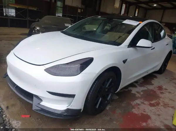 5YJ3E1EBXMF858291 2021 TESLA MODEL 3 - Image 2