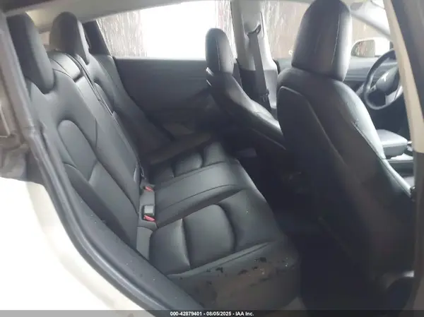 5YJ3E1EBXMF858291 2021 TESLA MODEL 3 - Image 8