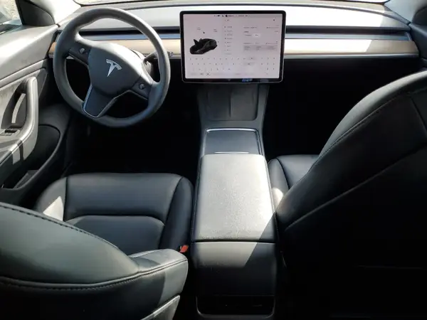 5YJ3E1EBXMF858310 2021 TESLA MODEL 3 - Image 8