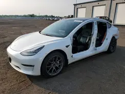 5YJ3E1EBXMF858405 2021 TESLA MODEL 3