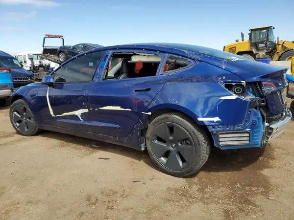 5YJ3E1EBXMF863491 2021 TESLA MODEL 3 - Image 2