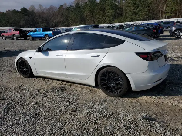 5YJ3E1EBXMF869730 2021 TESLA MODEL 3 - Image 2