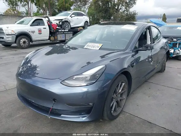 5YJ3E1EBXMF874961 2021 TESLA MODEL 3 - Image 2