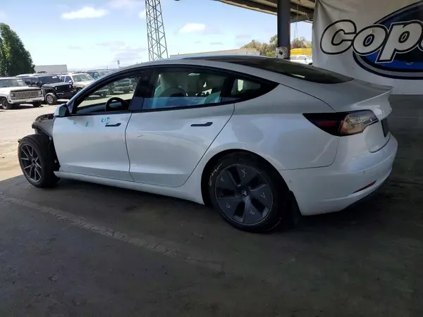 5YJ3E1EBXMF876158 2021 TESLA MODEL 3 - Image 2