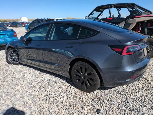 5YJ3E1EBXMF878332 2021 TESLA MODEL 3 - Image 2