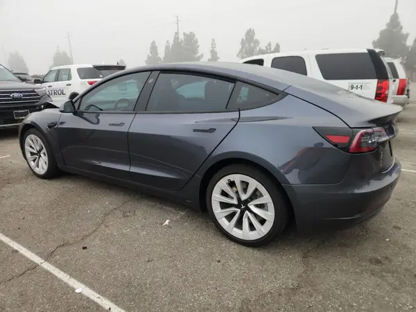 5YJ3E1EBXMF903245 2021 TESLA MODEL 3 - Image 2