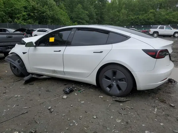 5YJ3E1EBXMF923916 2021 TESLA MODEL 3 - Image 2